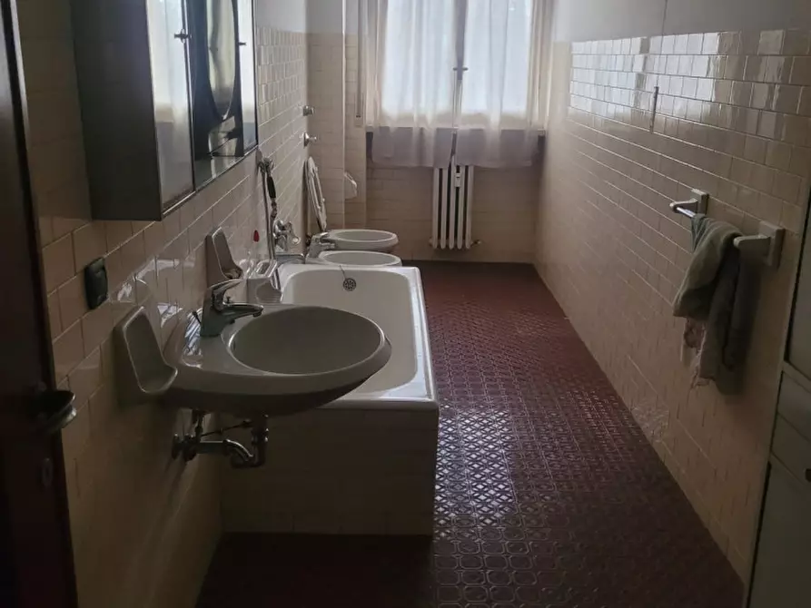 Immagine 12 di Appartamento in vendita  in Viale Lombardia a Monza