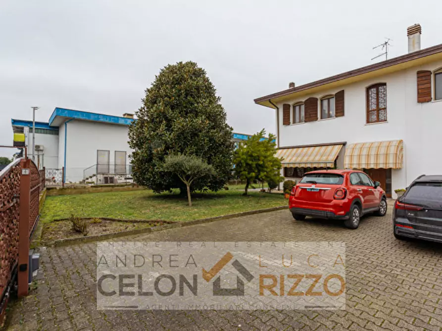 Immagine 5 di Capannone industriale in vendita  in Via Aldo Moro, 56 a Agna