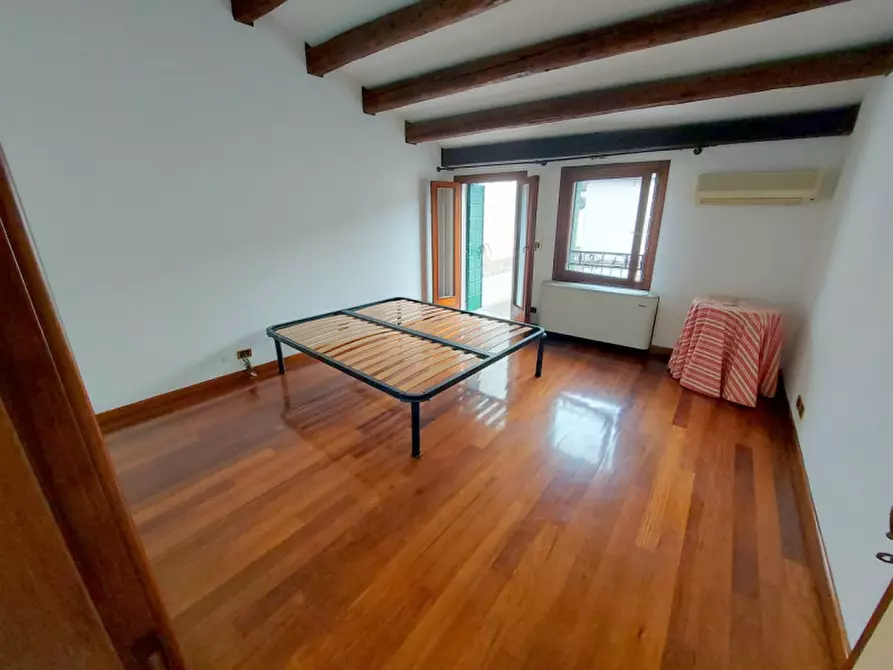 Immagine 25 di Appartamento in vendita  in VIA SAVONAROLA a Padova