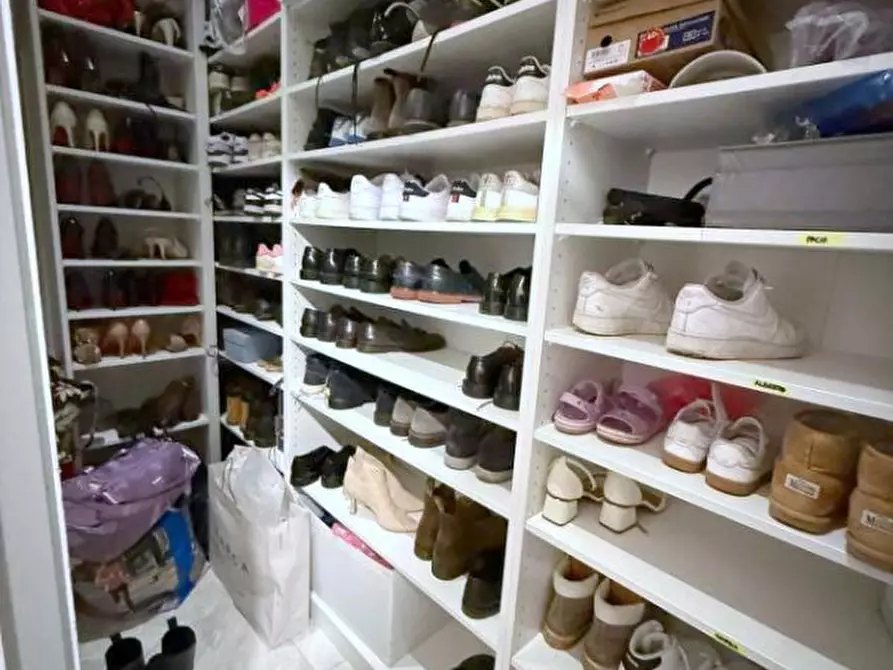 Immagine 31 di Appartamento in vendita  in Via Luigi Pellizzo a Padova