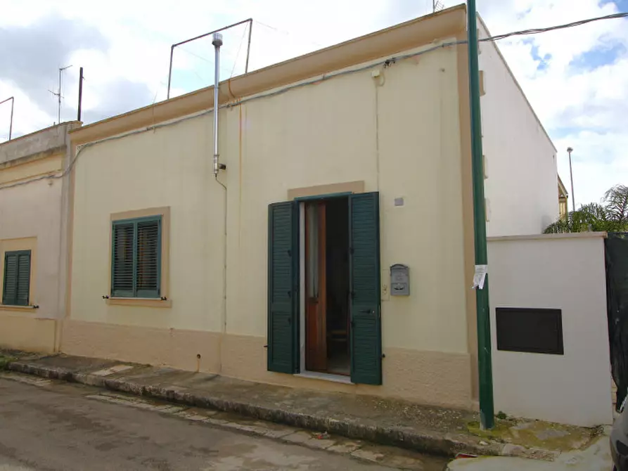 Immagine 4 di Casa indipendente in vendita  in Via Crispi a Presicce-Acquarica