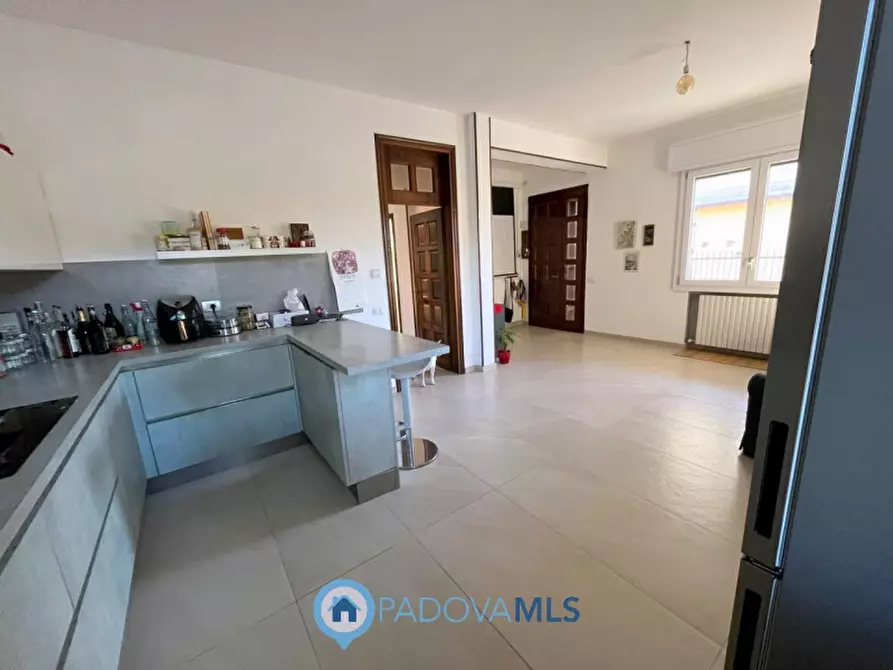 Immagine 1 di Appartamento in vendita  in Via Padova a Albignasego