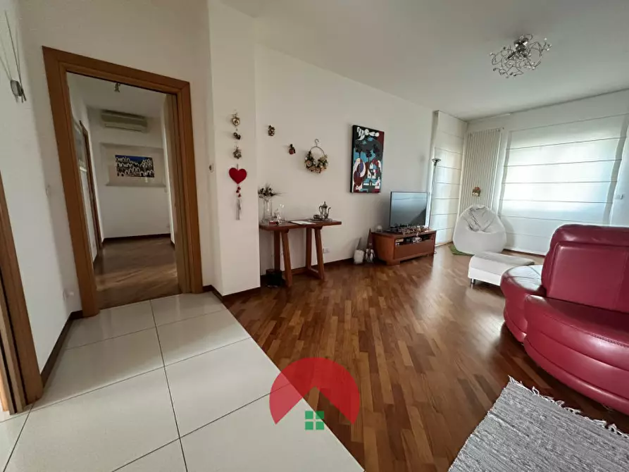 Immagine 2 di Appartamento in vendita  in Via Degli Aragonesi a Matera