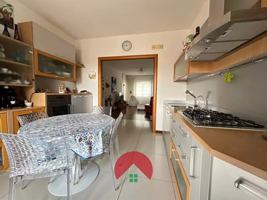 Immagine 8 di Appartamento in vendita  in Via Degli Aragonesi a Matera