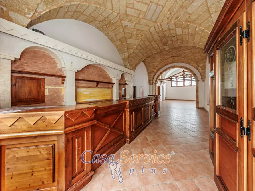 Immagine 1 di Negozio in affitto  in Via Carlo Del Prete a Ruffano