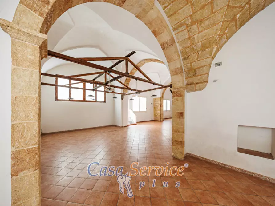 Immagine 5 di Negozio in affitto  in Via Carlo Del Prete a Ruffano