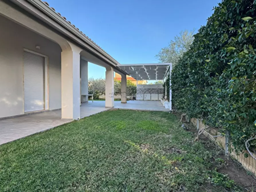 Immagine 2 di Villa in vendita  in Vico Mondello a Modica