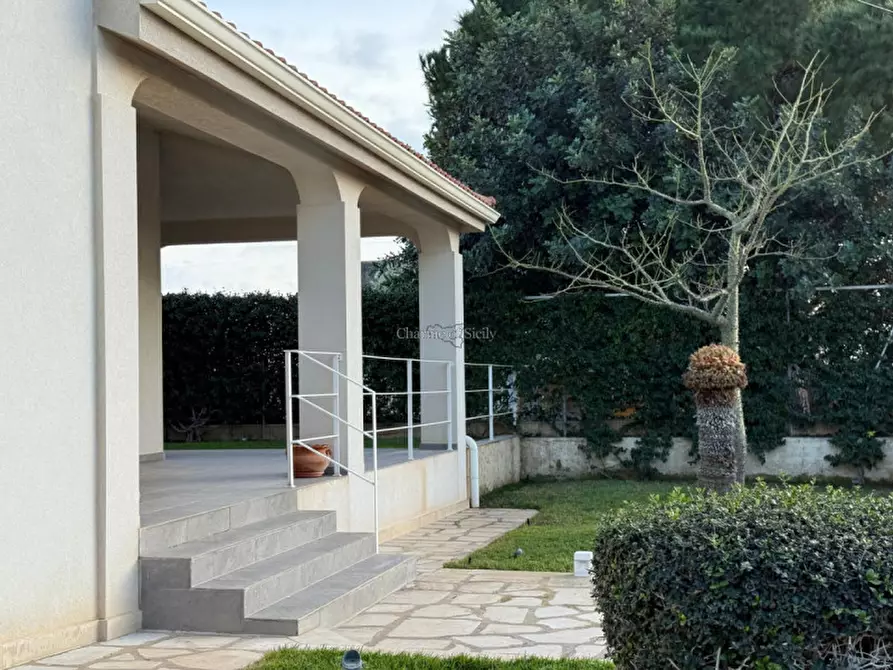 Immagine 10 di Villa in vendita  in Vico Mondello a Modica