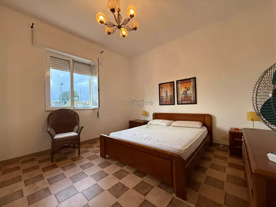 Immagine 41 di Villa in vendita  in Vico Mondello a Modica