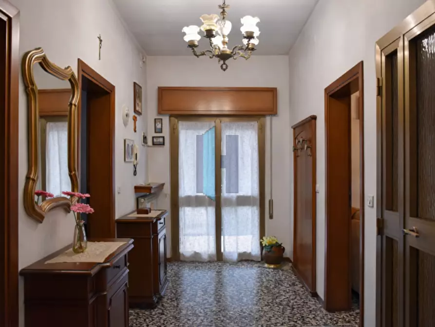 Immagine 11 di Casa indipendente in vendita  in via Palma il Vecchio a Dalmine