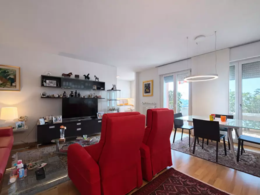 Immagine 2 di Appartamento in vendita  in Via Vincenzo Periz a Vicenza