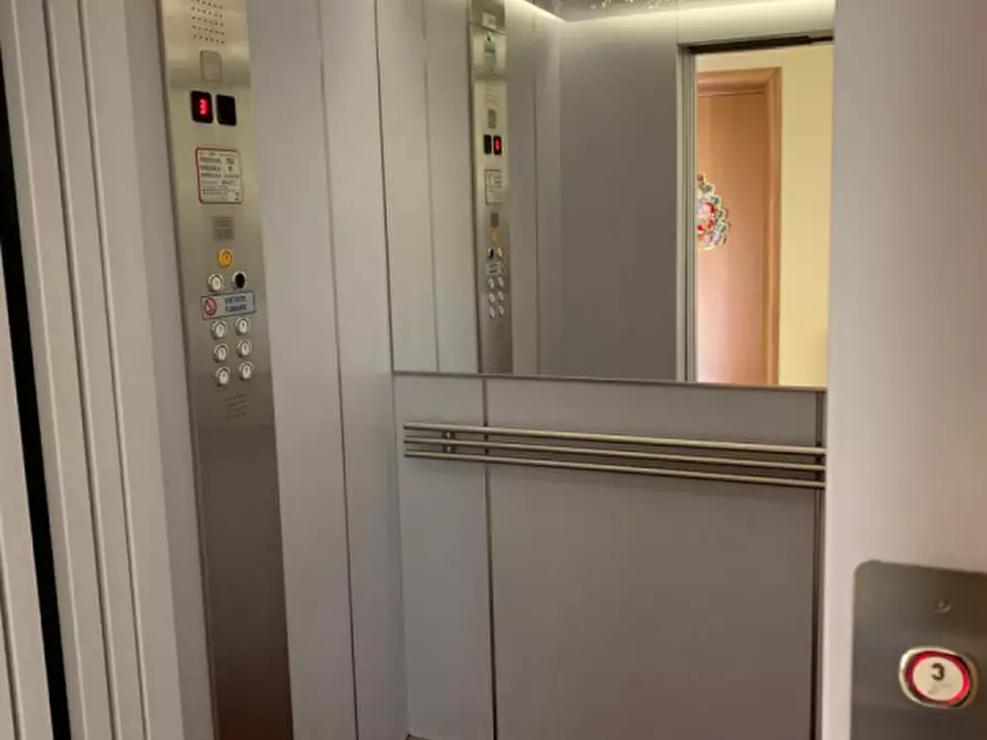 Immagine 14 di Appartamento in vendita  in Via Vincenzo Periz a Vicenza