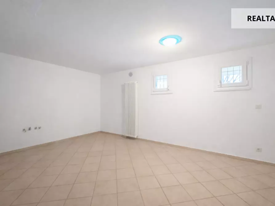 Immagine 15 di Appartamento in vendita  in Via Vincenzo Periz a Vicenza