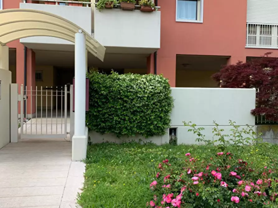 Immagine 21 di Appartamento in vendita  in Via Vincenzo Periz a Vicenza