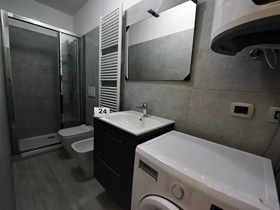 Immagine 5 di Appartamento in affitto  in VIA DE CARRACCI Ad. PARCO VILLA ANGELETTI a Bologna