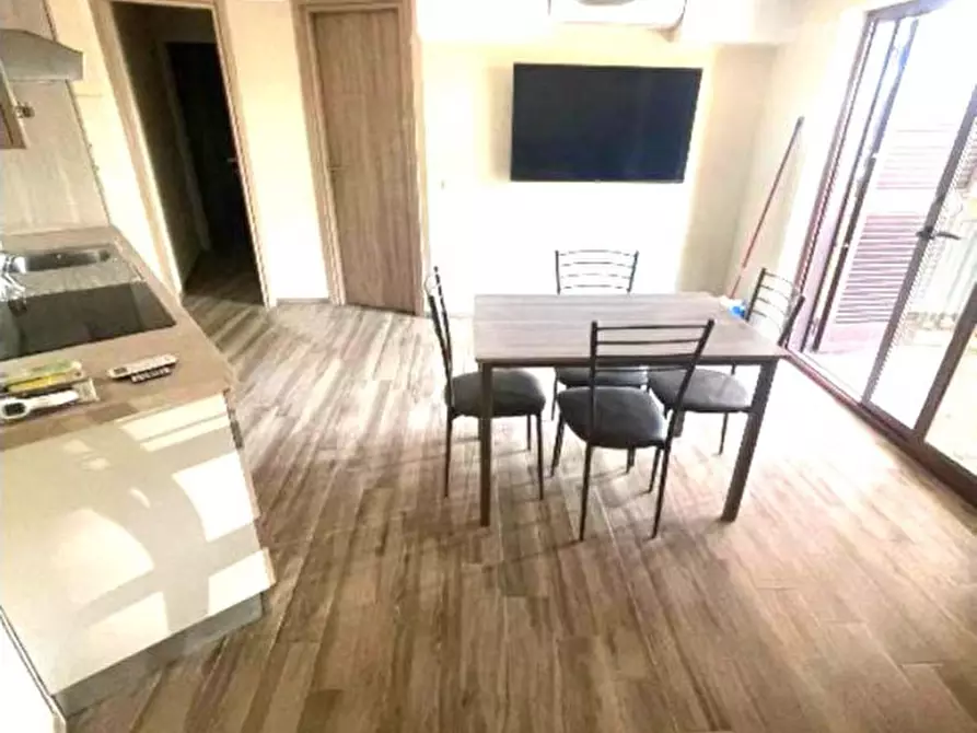 Immagine 1 di Appartamento in affitto  in Via Giulio Venzi a Roma