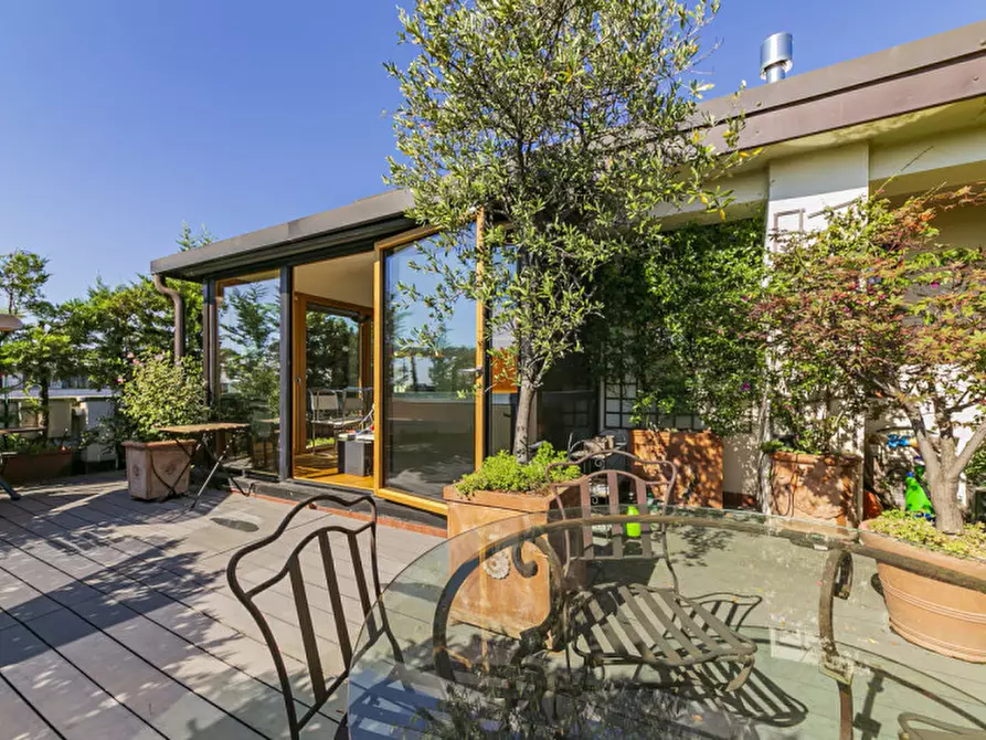 Immagine 1 di Attico in vendita  in Via Carlo Leoni a Padova