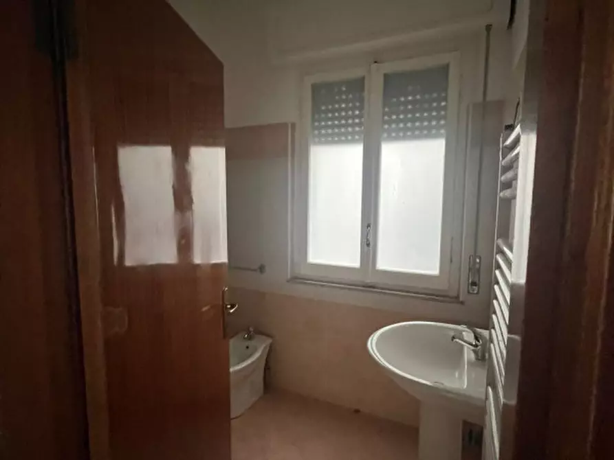 Immagine 11 di Appartamento in vendita  in Viale Giovanni Bovio a Pescara