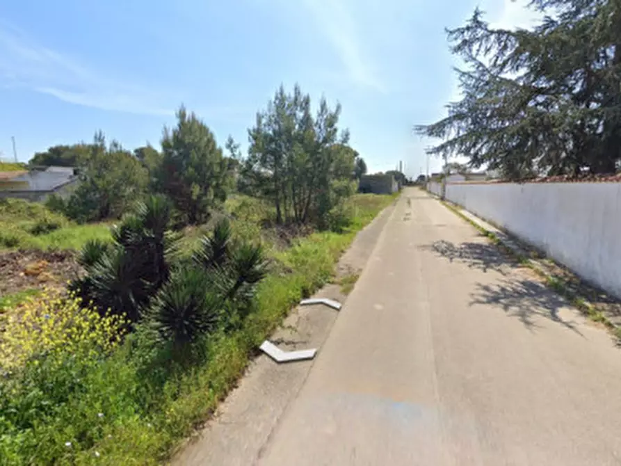 Immagine 5 di Terreno in vendita  a Lecce