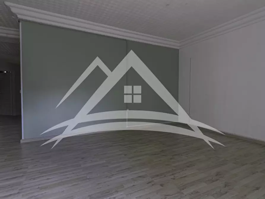 Immagine 3 di Negozio in affitto  in Via Alessandro Volta, 15 a Porto Torres