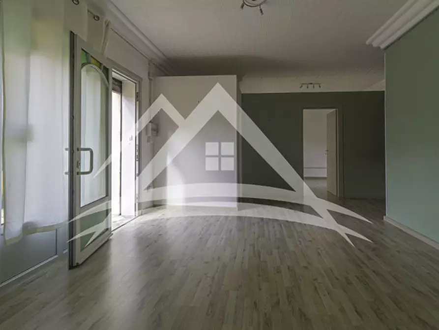 Immagine 5 di Negozio in affitto  in Via Alessandro Volta, 15 a Porto Torres