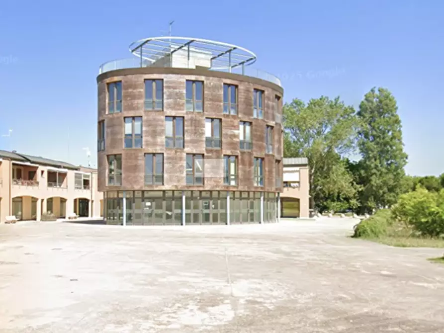 Immagine 13 di Negozio in vendita  in Ravenna, Via del Giaggiolo 3 a Ravenna