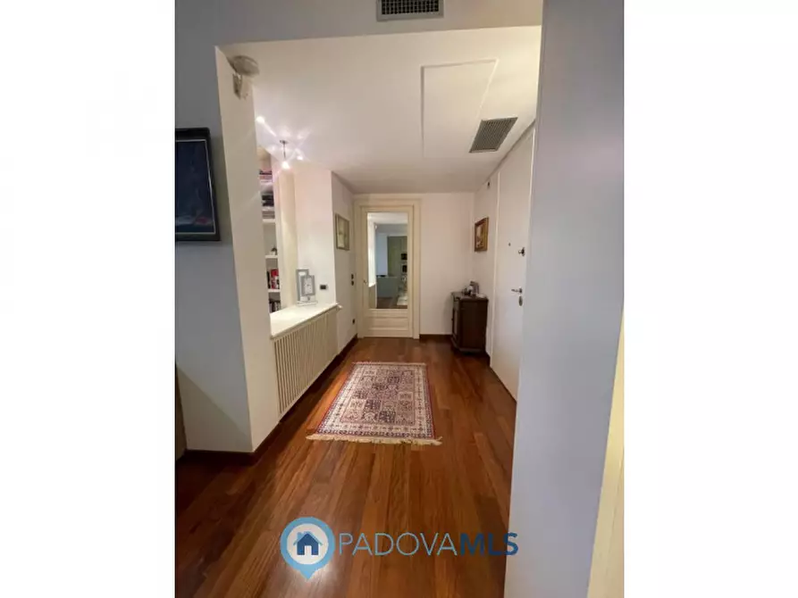 Immagine 22 di Appartamento in vendita  in Via Giuseppe Jappelli a Abano Terme