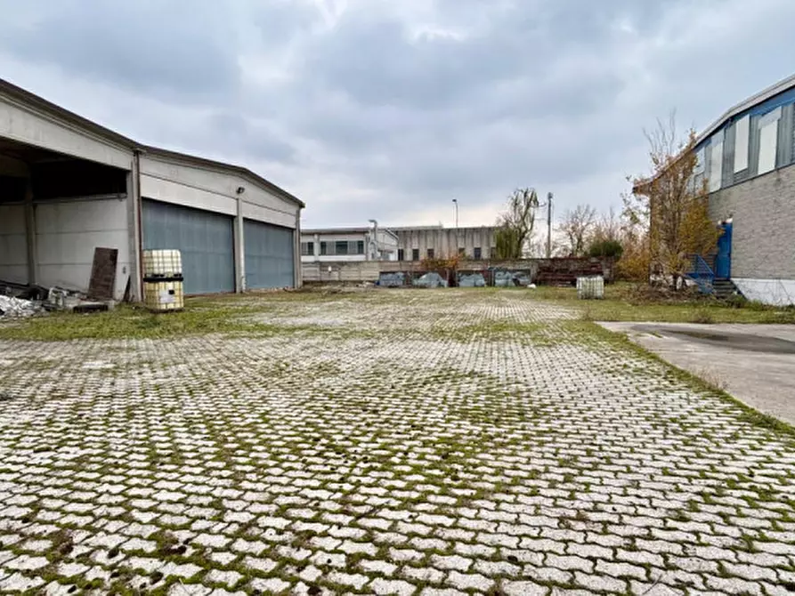 Immagine 29 di Capannone industriale in vendita  in Via Costituzione 174 a Fabbrico