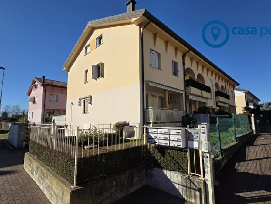 Immagine 2 di Appartamento in vendita  in Via L. Baruchello 48 int. 2 a Rovigo