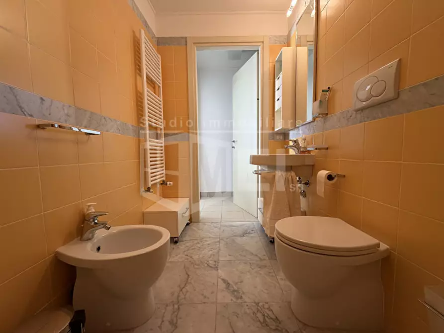 Immagine 26 di Appartamento in vendita  in viale del tirreno 86 a Pisa