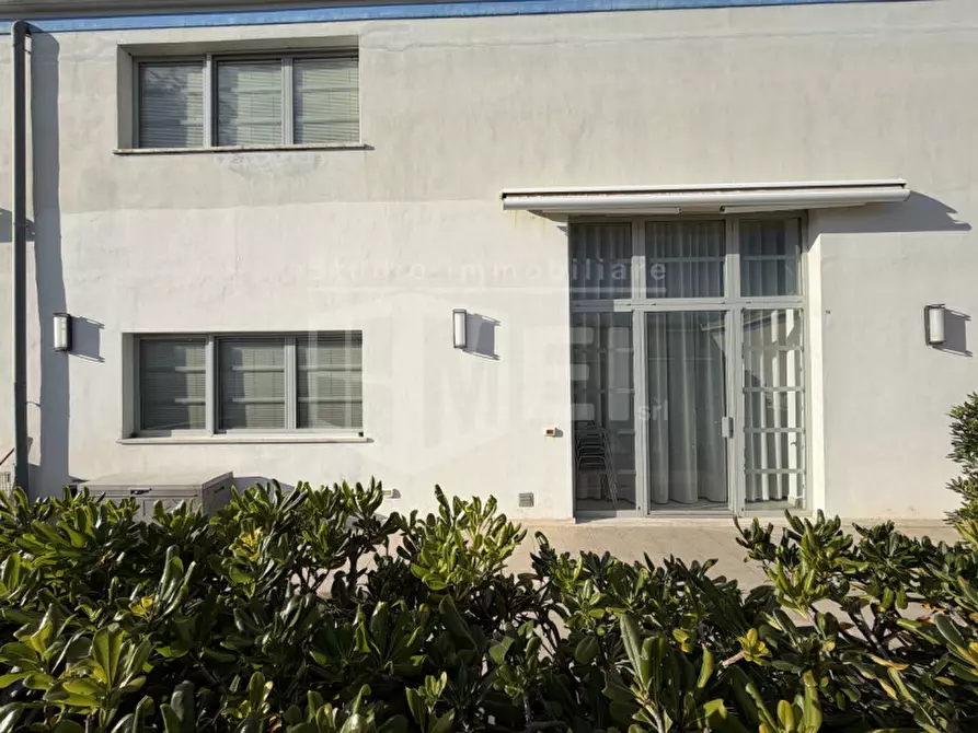 Immagine 34 di Appartamento in vendita  in viale del tirreno 86 a Pisa