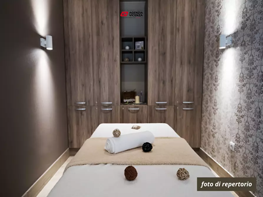 Immagine 4 di Attività commerciale in vendita  in viale sant'agostino a Vicenza