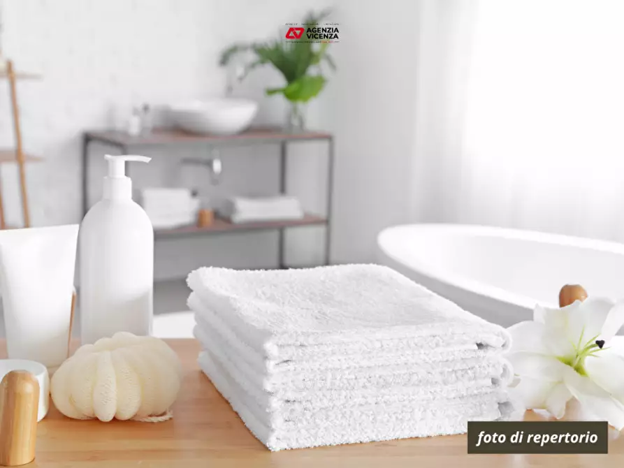 Immagine 7 di Attività commerciale in vendita  in viale sant'agostino a Vicenza