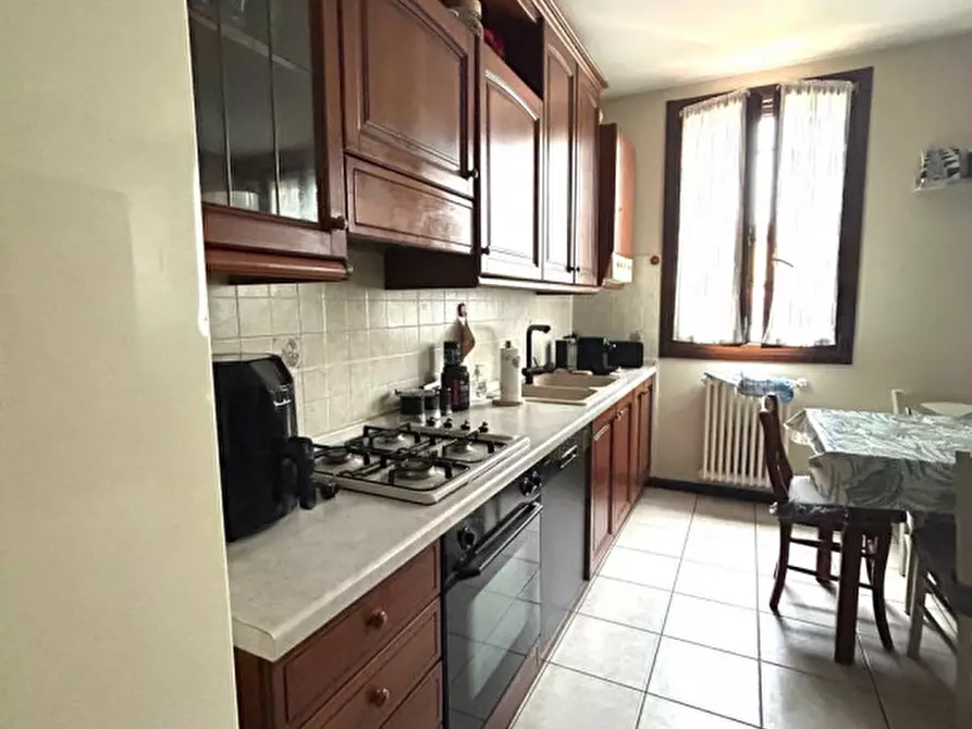 Immagine 5 di Appartamento in vendita  in Via San Matteo a Medolla