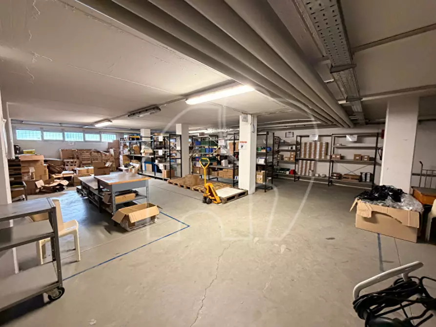 Immagine 12 di Capannone industriale in vendita  in via Meucci a Laives .Leifers.