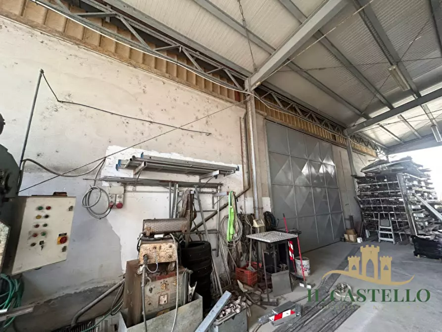 Immagine 1 di Capannone industriale in vendita  in PUCCIARELLI a Castiglione Del Lago