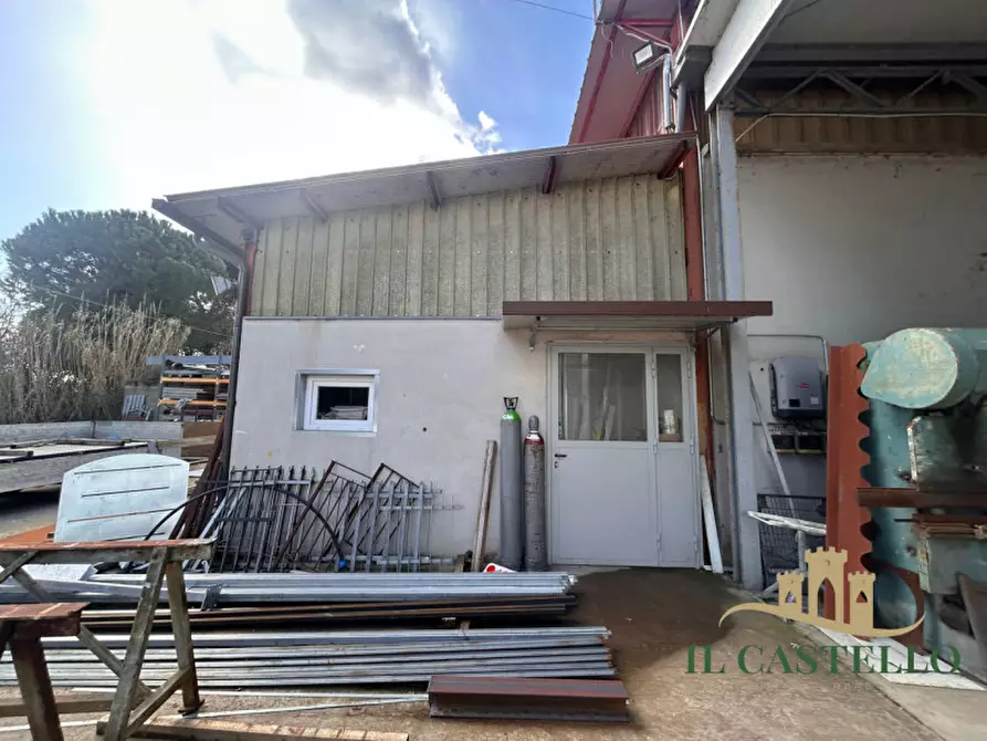 Immagine 3 di Capannone industriale in vendita  in PUCCIARELLI a Castiglione Del Lago