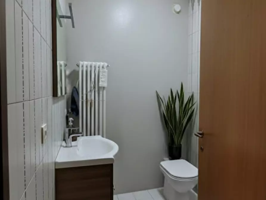 Immagine 9 di Appartamento in vendita  in Via Monte Valbella a Montebelluna