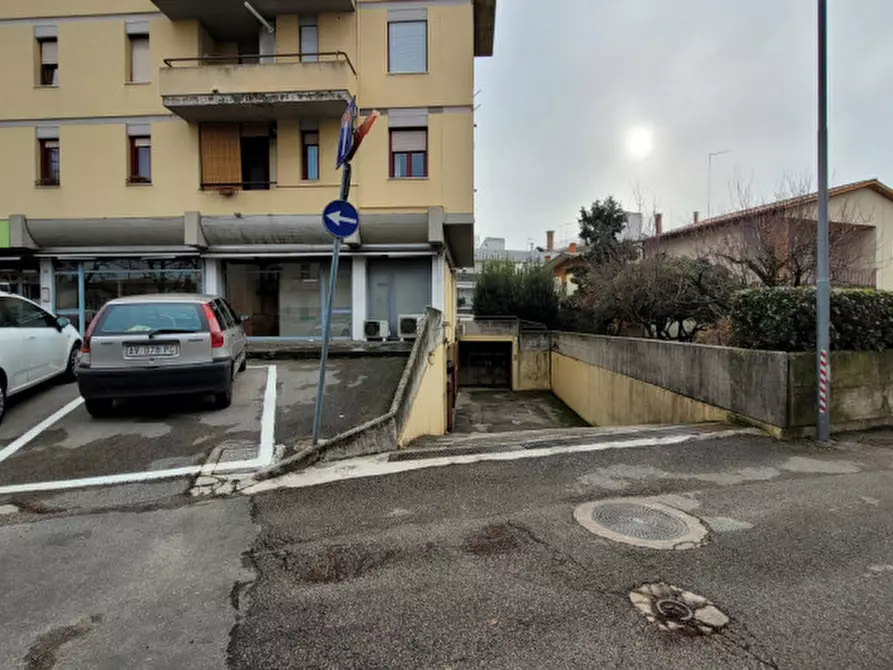 Immagine 11 di Appartamento in vendita  in Via Monte Valbella a Montebelluna