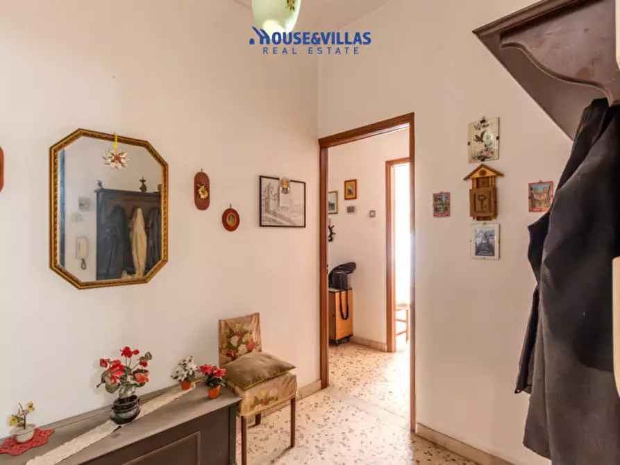 Immagine 3 di Appartamento in vendita  in Via Ugo Lago a Noto