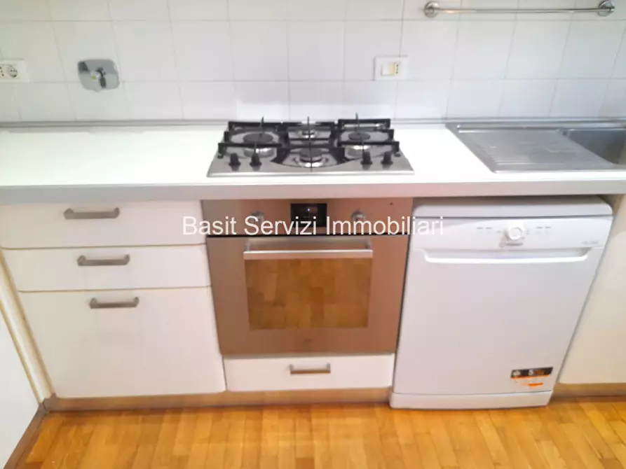 Immagine 18 di Appartamento in vendita  in Via Pietro Venturi a Roma