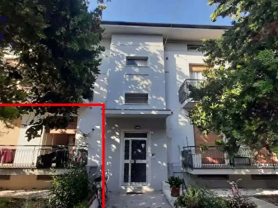 Immagine 5 di Appartamento in vendita  in Via Lago Trasimeno 9 a Fano