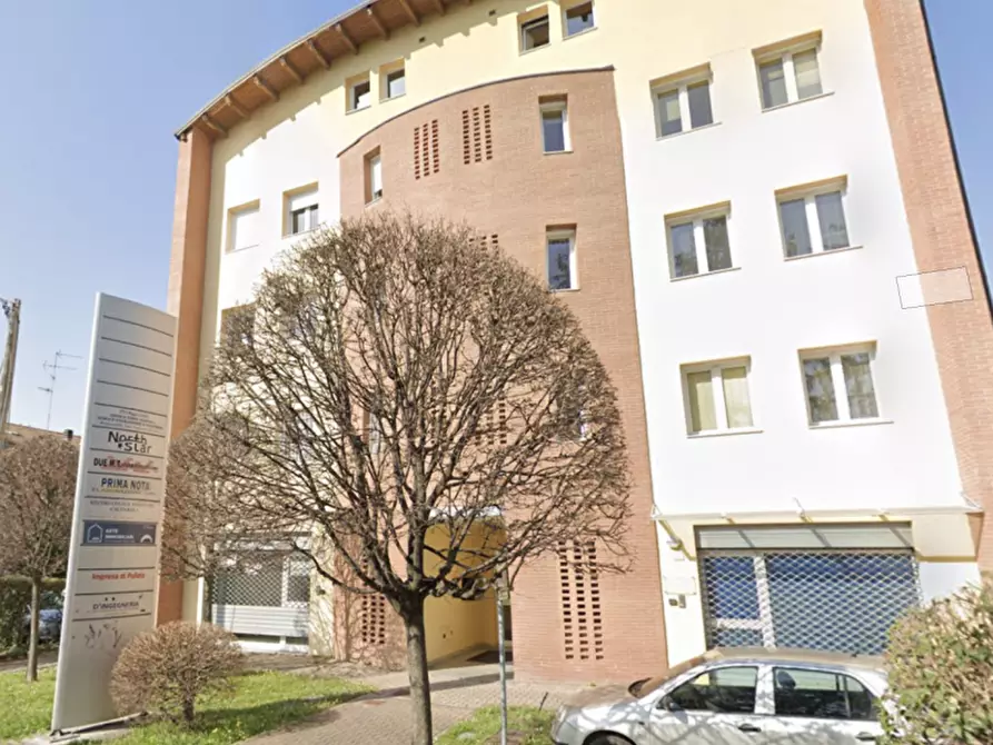 Immagine 12 di Negozio in vendita  in REGGIO NELL'EMILIA (RE) VIA BRIGATA REGGIO n. 27 a Reggio Nell'emilia