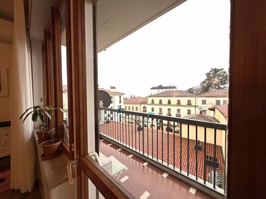 Immagine 3 di Appartamento in vendita  in Galleria Garibaldi a Thiene