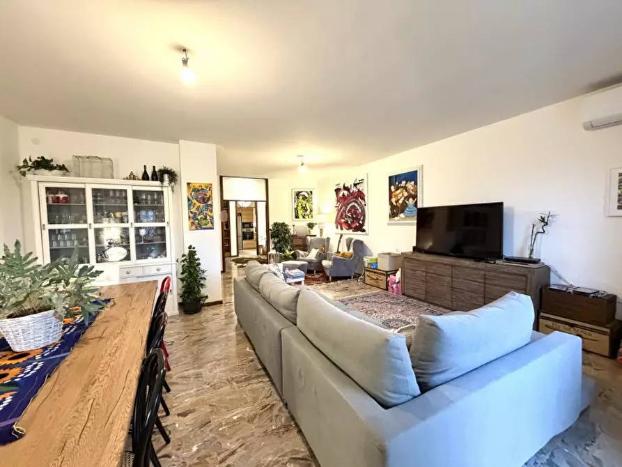 Immagine 10 di Appartamento in vendita  in Galleria Garibaldi a Thiene