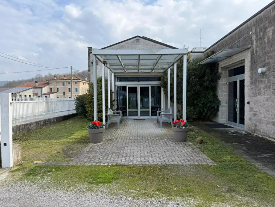 Immagine 2 di Laboratorio in vendita  in Via Euganea Treponti a Teolo