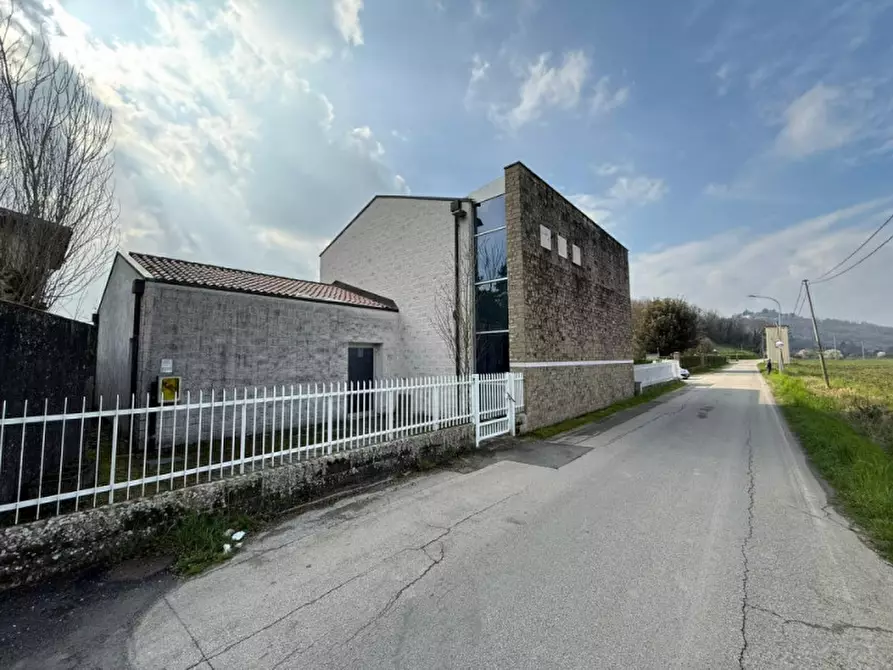 Immagine 6 di Laboratorio in vendita  in Via Euganea Treponti a Teolo