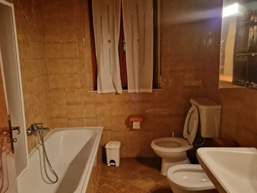 Immagine 4 di Casa indipendente in vendita  a Sinalunga