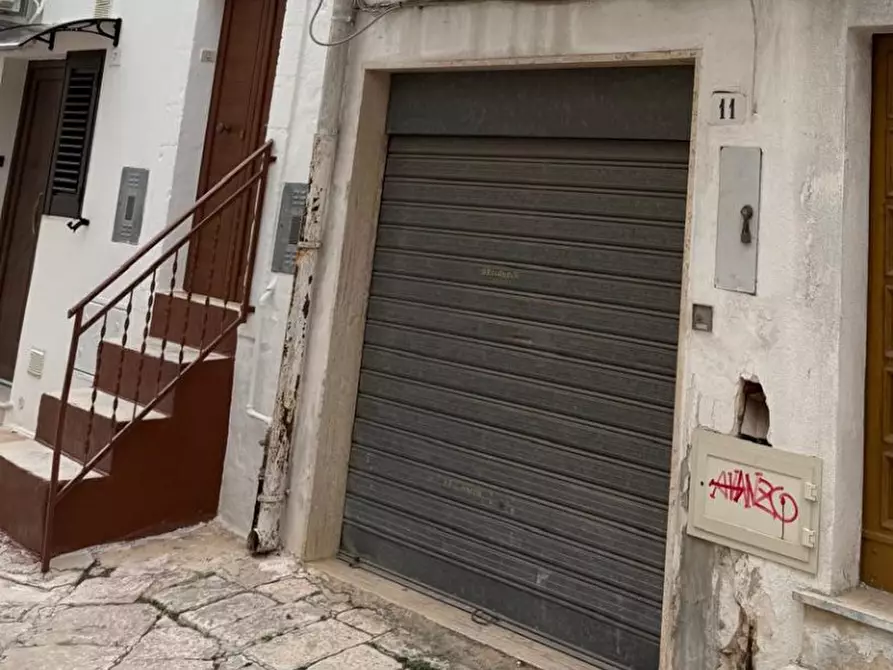 Immagine 1 di Garage in vendita  in Via Giacomo Venezian a Ceglie Messapico