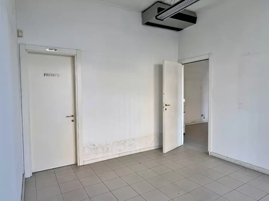 Immagine 6 di Negozio in affitto  in Via dei Cappuccini a Vicenza